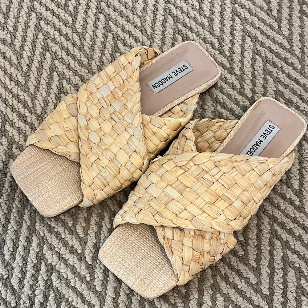 Steve Madden Beige Woven Mules